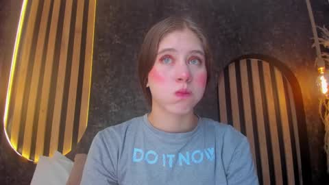 Snapshot of sara__jones_ chatting on 12.23.24 sara__jones_ online show from 12.23.24