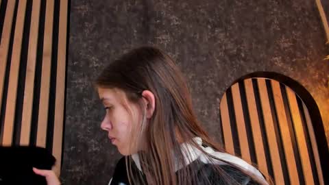 Snapshot of sara__jones_ chatting on 12.27.24 sara__jones_ online show from 12.27.24