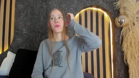 Snapshot of sara__jones_ chatting on 02.02.25 sara__jones_ online show from 02.02.25
