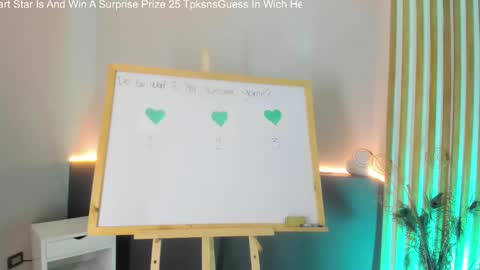 Snapshot of sara__jones_ chatting on 02.13.25 sara__jones_ online show from 02.13.25