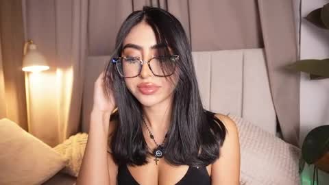 Sara  online show from 04.06.26