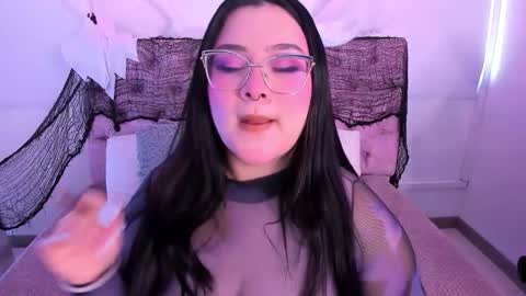 SARA ARIAS  online show from 10.30.25