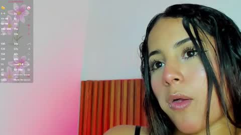 Snapshot of sara_castro24 chatting on 12.11.24 Sara online show from 12.11.24