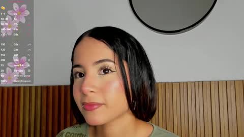 Snapshot of sara_castro24 chatting on 12.13.24 Sara online show from 12.13.24