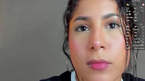 Snapshot of sara_castro24 chatting on 01.16.25 Sara online show from 01.16.25