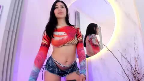 YENIFER  online show from 03.08.25