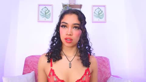 Sara Jhonson  online show from 02.05.25