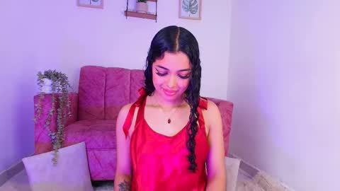 Sara Jhonson  online show from 11.08.25