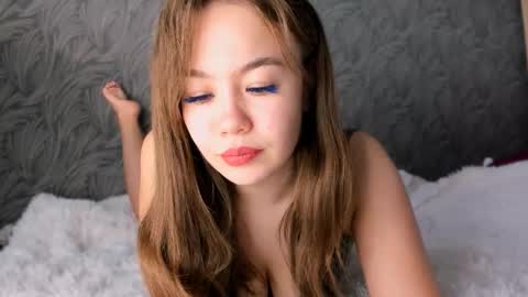 Snapshot of sara_kox chatting on 10.21.25 sara_kox online show from 10.21.25