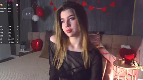 Snapshot of sara_lewiis chatting on 02.09.26 Sara online show from 02.09.26