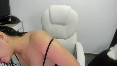 Snapshot of sara_lizcano chatting on 02.19.25 sarah LIZCANO....... online show from 02.19.25