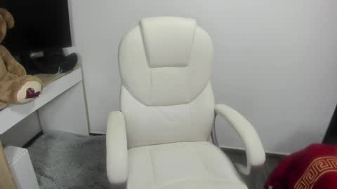 Snapshot of sara_lizcano chatting on 02.27.25 sarah LIZCANO....... online show from 02.27.25