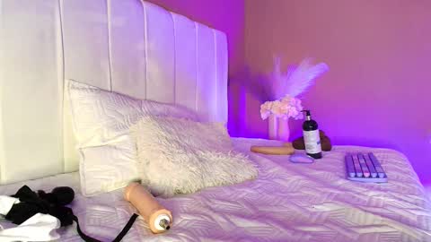 Snapshot of sara_lopee1 chatting on 03.09.25 sara_lopee1 online show from 03.09.25