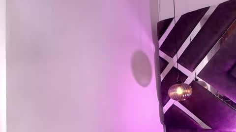 Snapshot of sara_lopee1 chatting on 09.23.25 sara_lopee1 online show from 09.23.25