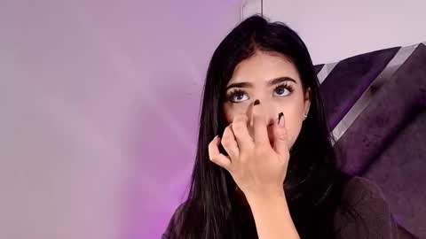 Snapshot of sara_lopee1 chatting on 09.29.25 sara_lopee1 online show from 09.29.25