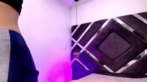 Snapshot of sara_lopee1 chatting on 10.02.25 sara_lopee1 online show from 10.02.25