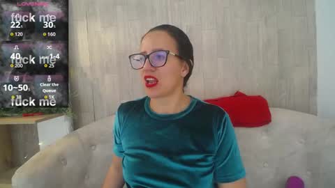 Sara   online show from 04.21.26