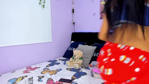 Sara Mendez online show from 01.03.25