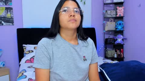 Sara Mendez online show from 01.07.25