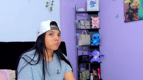 Sara Mendez online show from 01.08.25