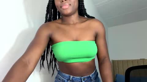 Sara online show from 11.22.25