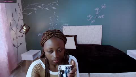 S A R A online show from 02.22.25