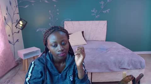 S A R A online show from 03.04.25