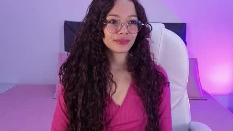 sara  online show from 09.11.25