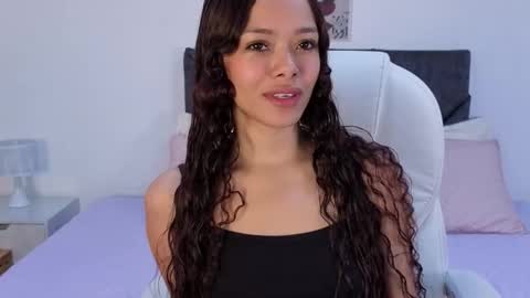 sara  online show from 10.16.25