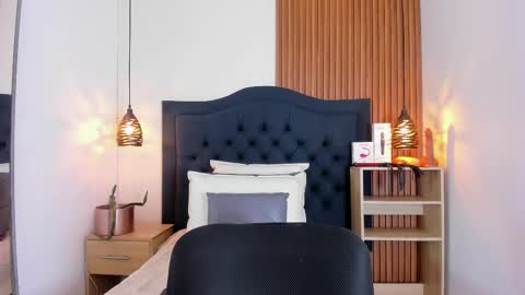  -  online show from 09.30.25