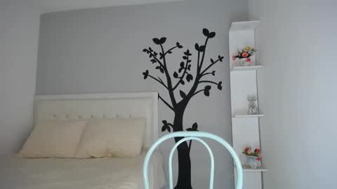 Sara online show from 10.23.25