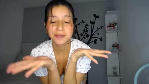 Sara online show from 11.11.25