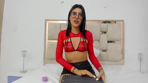 sara online show from 02.15.25