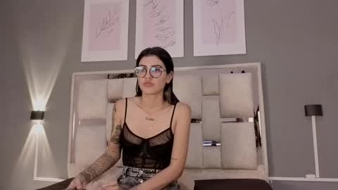 sara online show from 11.15.25