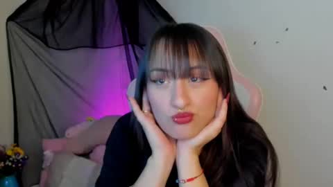 Snapshot of saraa_ramirez chatting on 01.06.25 Sarah Ramirez online show from 01.06.25