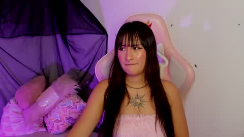 Snapshot of saraa_ramirez chatting on 01.08.25 Sarah Ramirez online show from 01.08.25