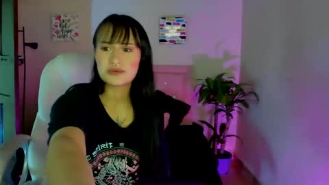 Snapshot of saraa_ramirez chatting on 03.08.25 Sarah Ramirez online show from 03.08.25