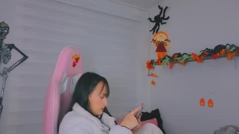 Sarah Ramirez online show from 10.22.25