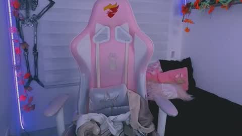 Sarah Ramirez online show from 10.23.25