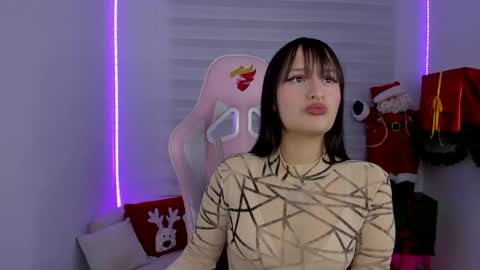 Sarah Ramirez online show from 12.04.25