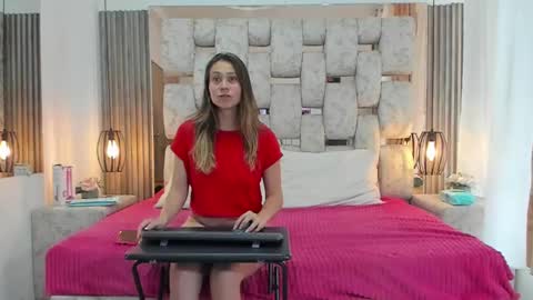 Snapshot of saraandjhony chatting on 12.09.24 saraANDyoni online show from 12.09.24