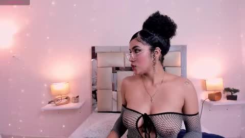 Snapshot of saraandstiven chatting on 01.13.25 Sara And Stiven online show from 01.13.25