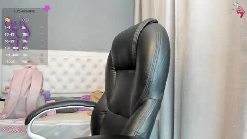   online show from 01.04.25