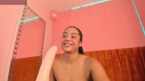 Sara Castillo online show from 03.02.25