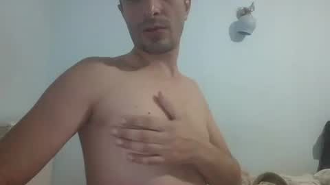 Snapshot of saraclit chatting on 01.08.25 pass kika online show from 01.08.25