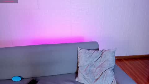 Sara  Everyday From 1430 to 2130 Col Time online show from 12.05.24