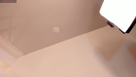 Sara  Everyday From 1430 to 2130 Col Time online show from 12.06.24