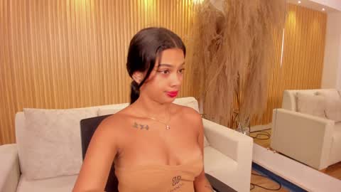 Sara  Everyday From 1430 to 2130 Col Time online show from 12.10.24