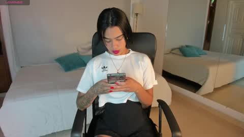 Sara  Everyday From 1430 to 2130 Col Time online show from 03.07.25