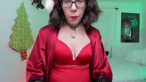 Sara Desire online show from 12.09.24